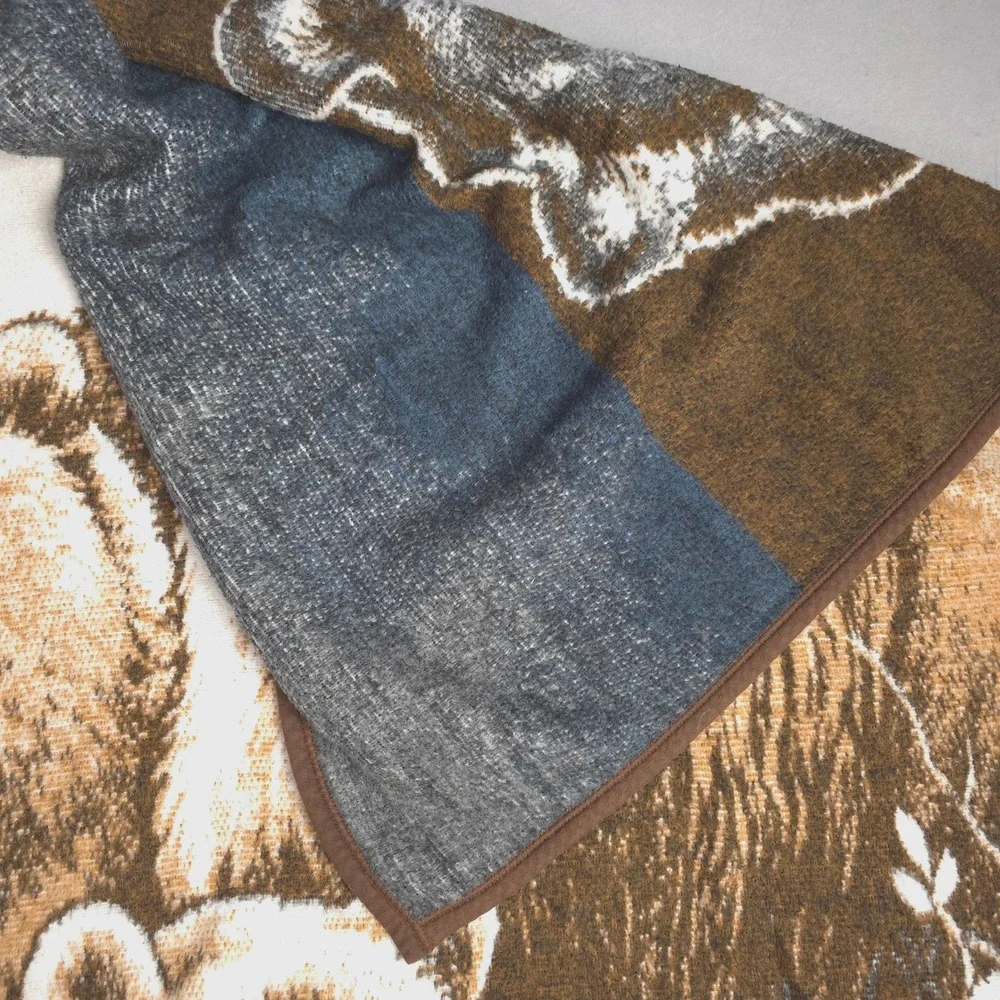 Vintage Bear Family Blanket Cozy Throw‎ Woodland Nature Scene